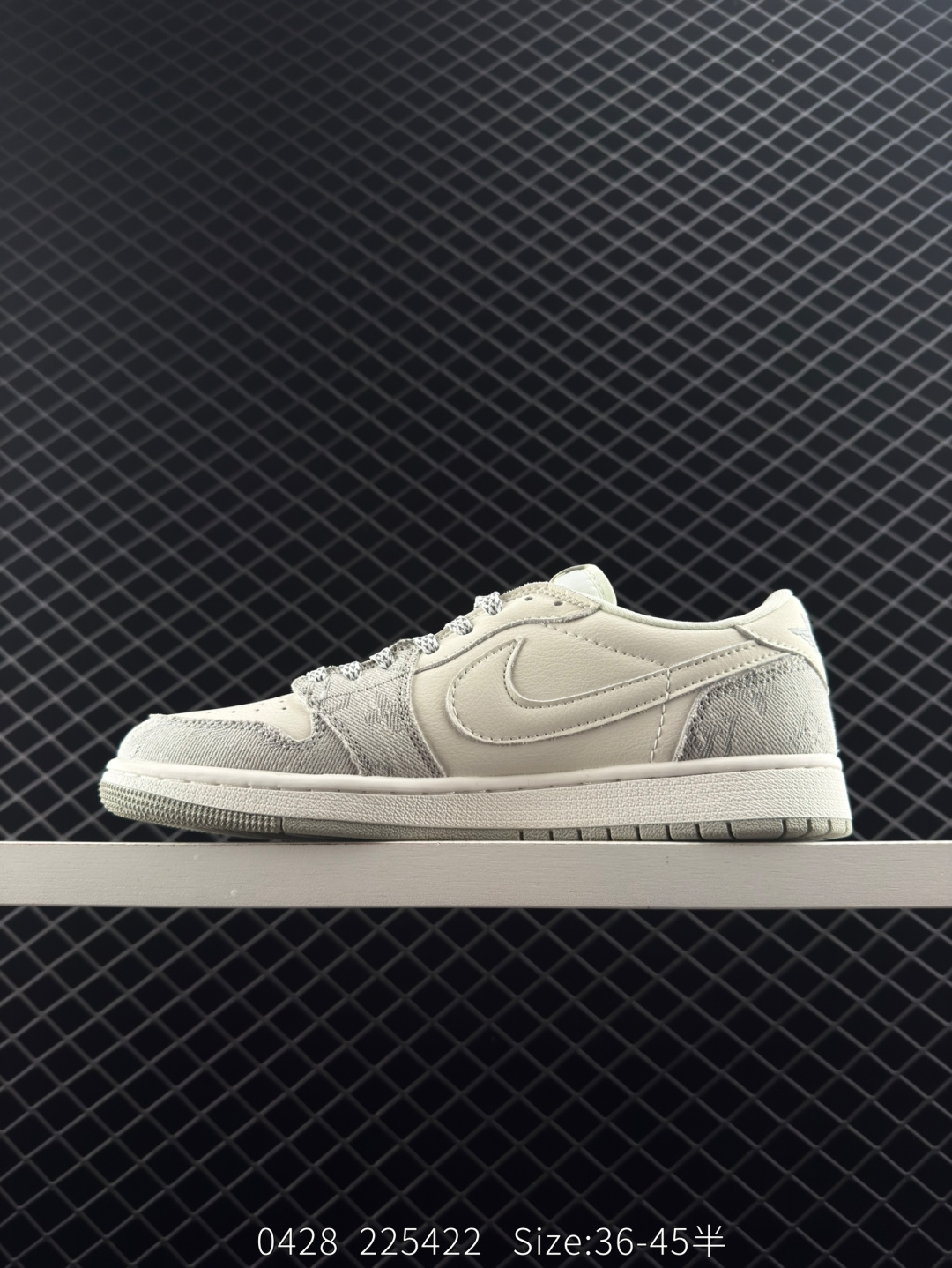 Travis Scott x Air Jordan 1 ” Reverse Mocha “